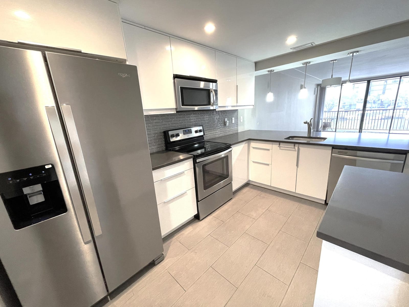 3 Royal Palm Way 205 — photo 5