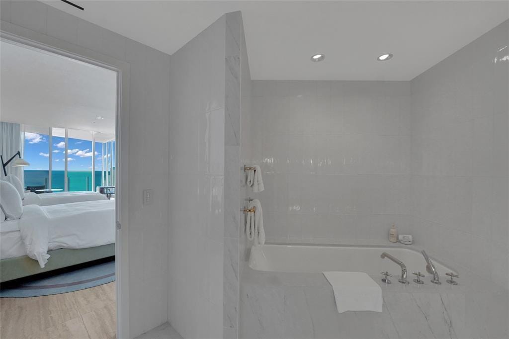 525 N Fort Lauderdale Beach Boulevard 1204 — photo 11