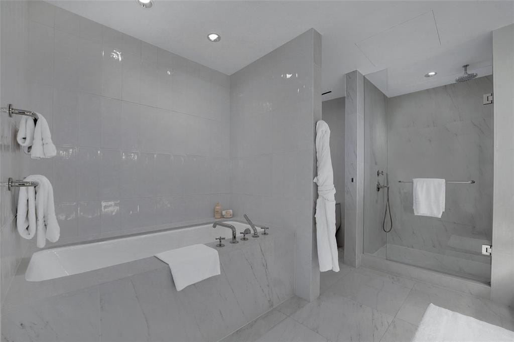 525 N Fort Lauderdale Beach Boulevard 1204, Fort Lauderdale, FL 33304 photo 21