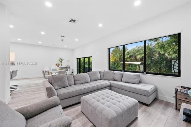 918 NE 36th Avenue, Malibu Bay, Homestead, FL