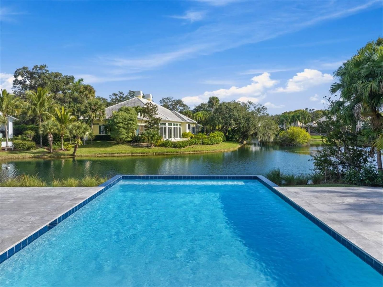 201 Shores Drive, Vero Beach, FL 32963 photo 15