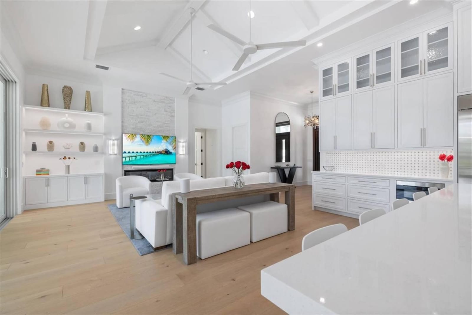 201 Shores Drive — photo 8