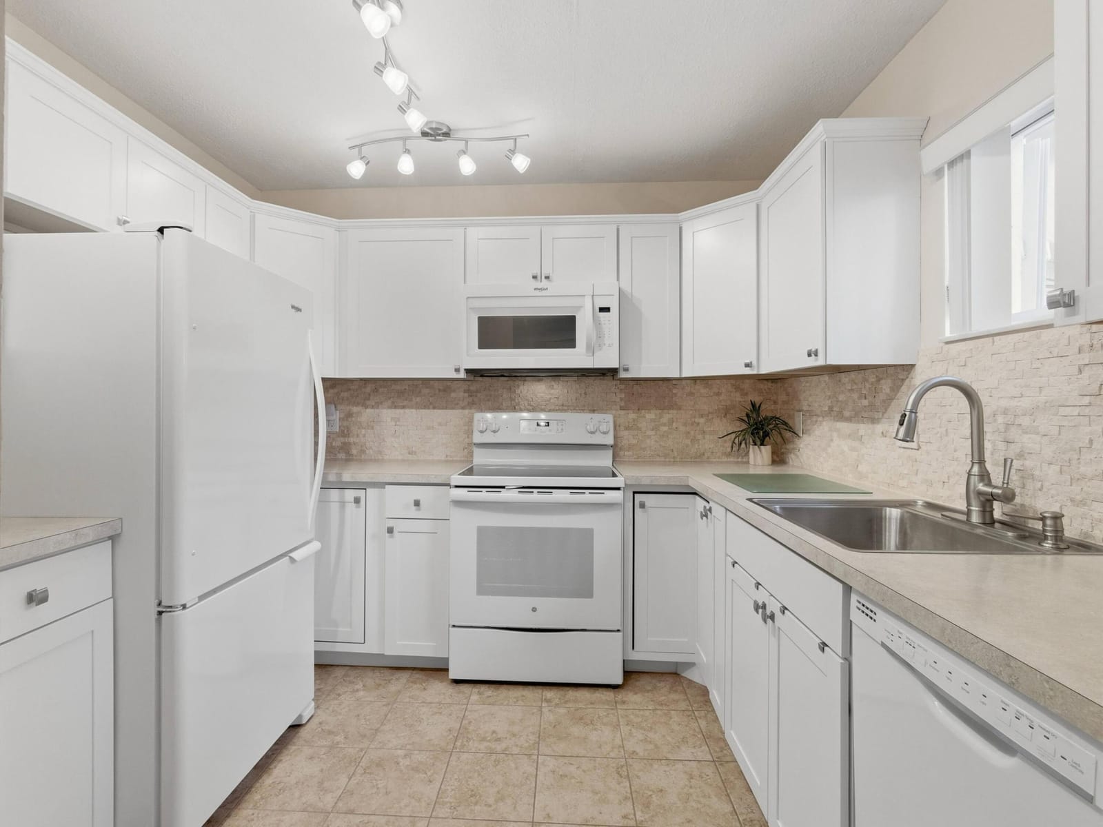2650 Boundbrook Boulevard 109, West Palm Beach, FL 33406 photo 19