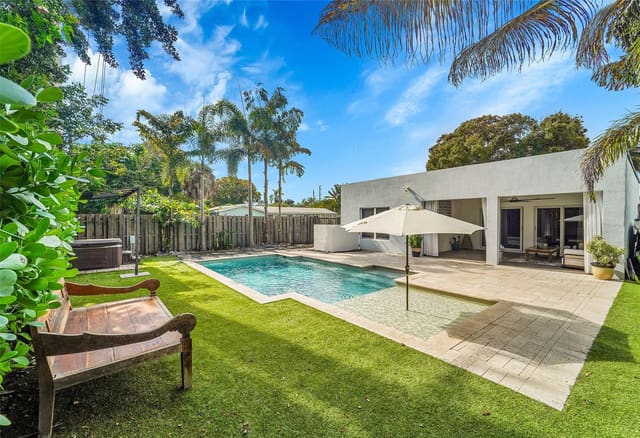 1224 NE 12th Avenue, sold in Lake Ridge, Fort Lauderdale, FL