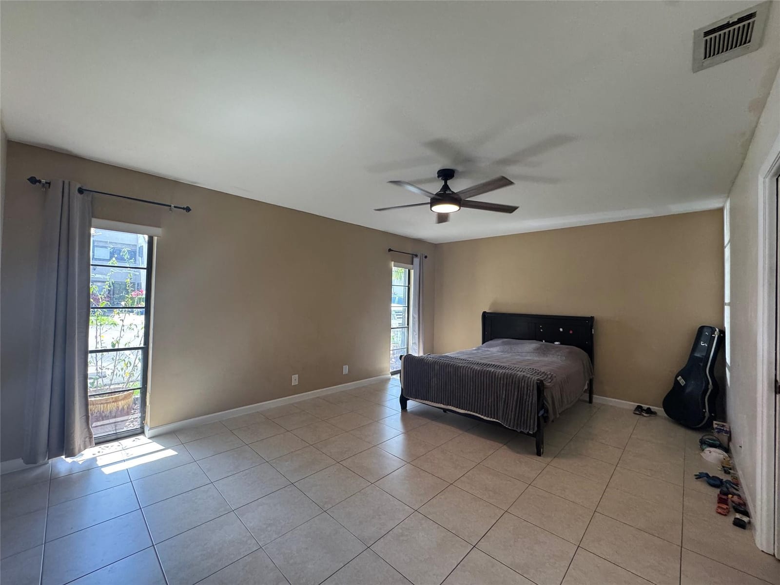 956 Mockingbird 506 — photo 9