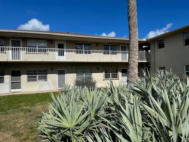 14 Lake Vista Trail 104, Port St. Lucie, FL 34952