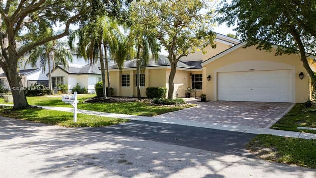 13080 NW 8th Court, sold in New Orleans Lakesites, Sunrise, FL