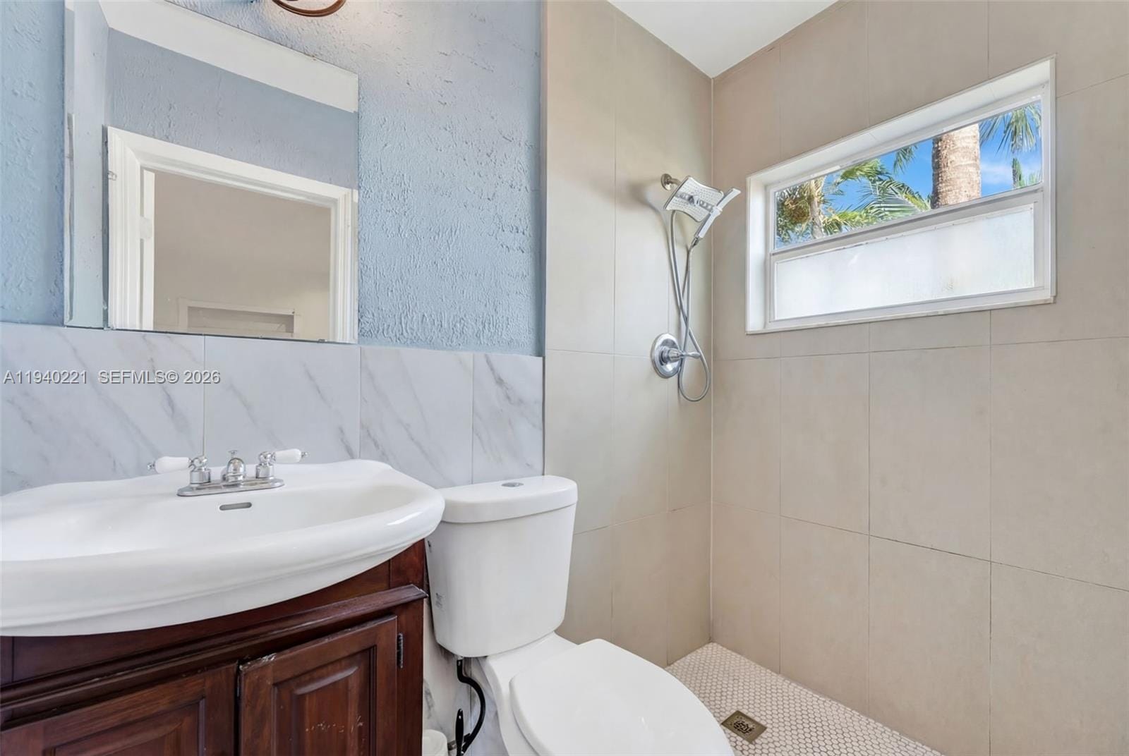 660 NE 59th Court, Oakland Park, FL 33334 photo 19