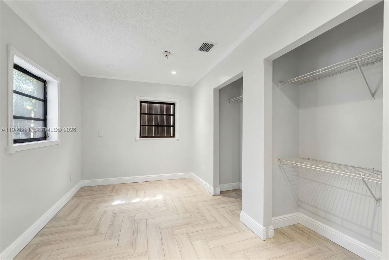 660 NE 59th Court, Oakland Park, FL 33334 photo 8