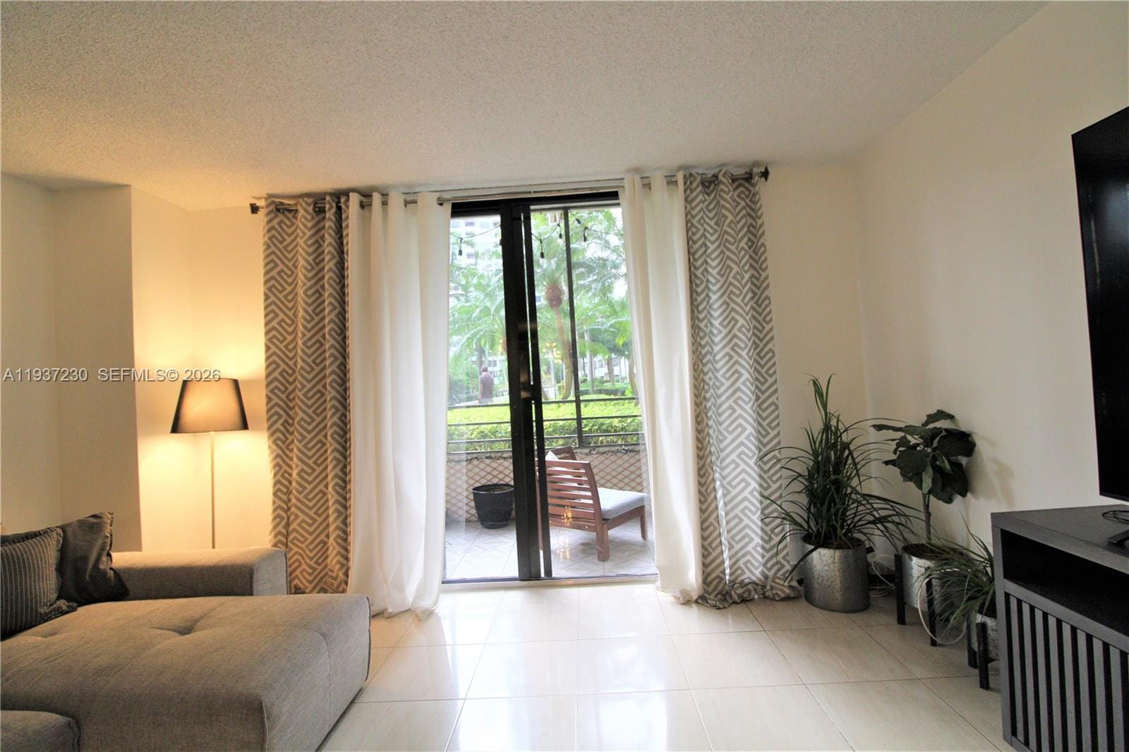 2500 Parkview Drive 315 — photo 2