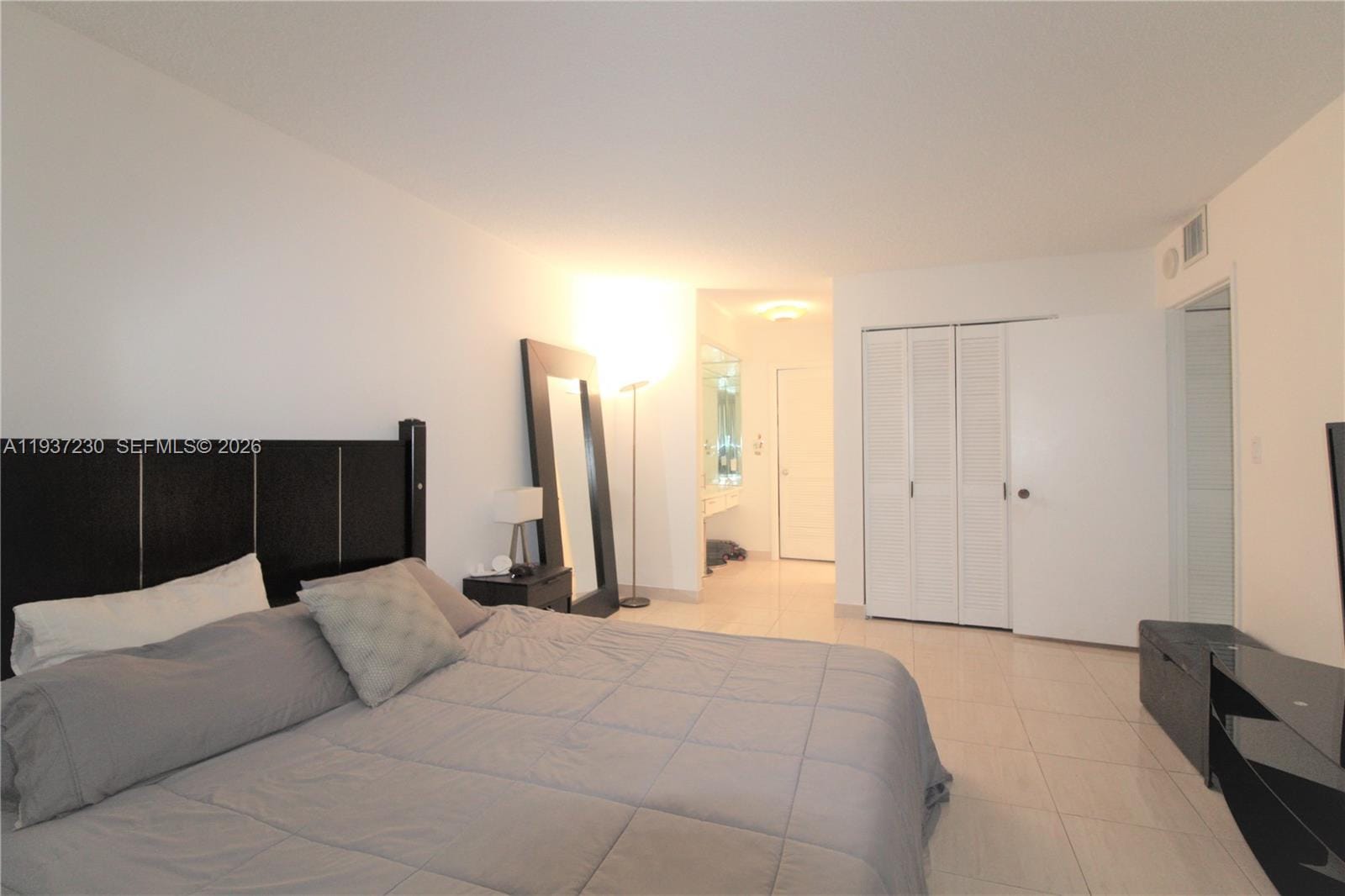 2500 Parkview Drive 315 — photo 10