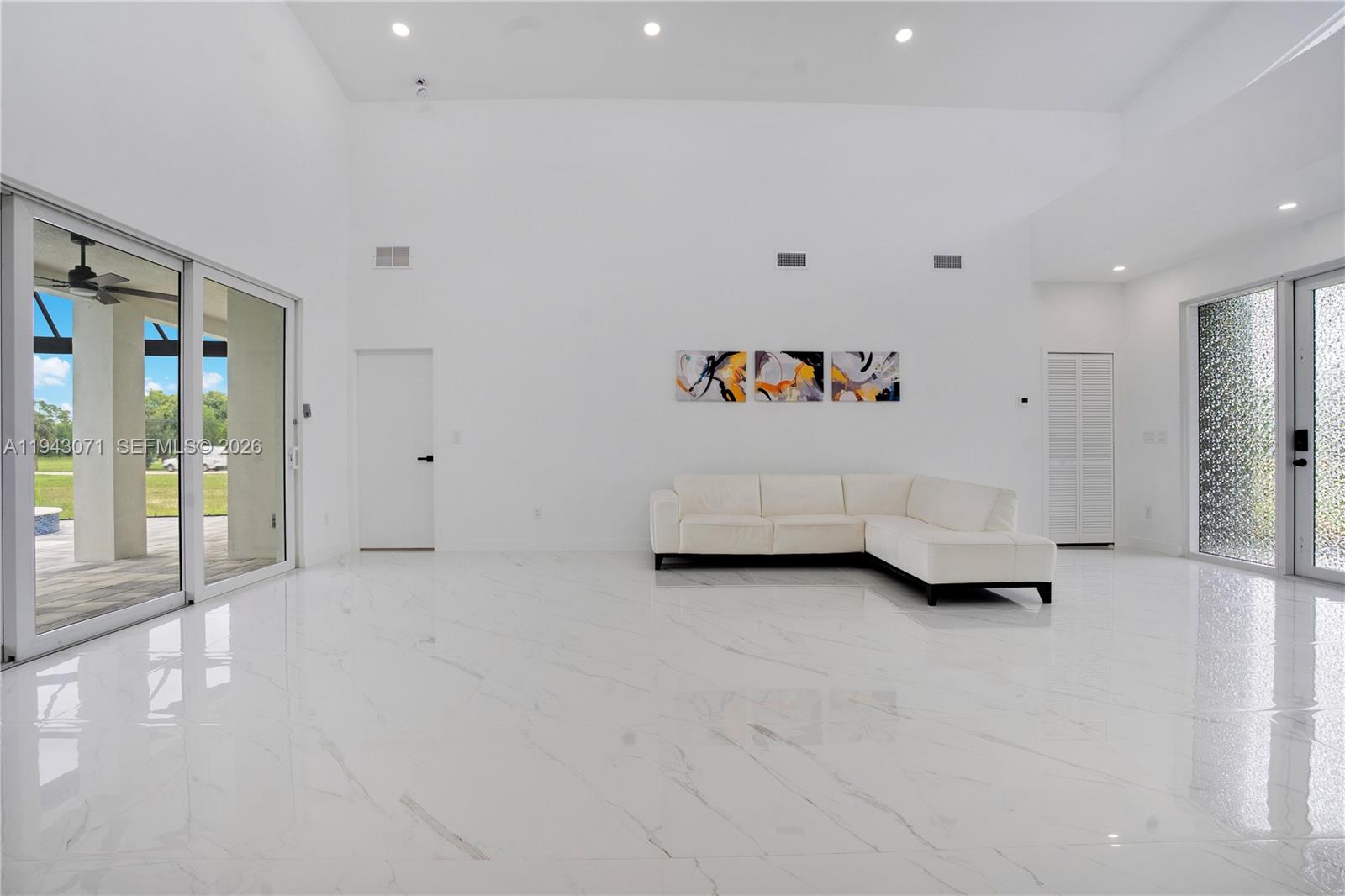 4009 W Jacaranda Parkway — photo 9
