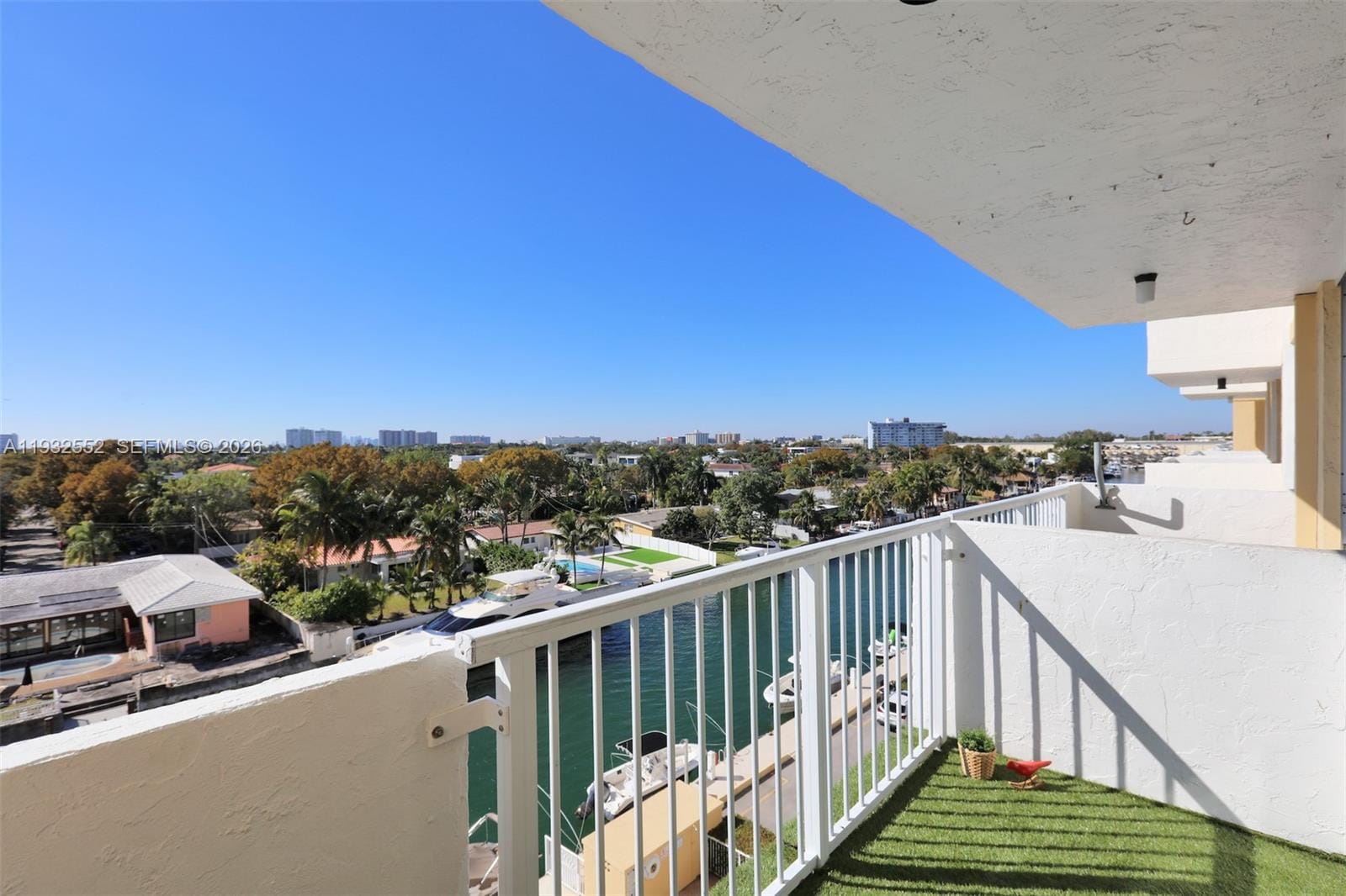 2020 NE 135th Street 607, North Miami, FL 33181 photo 17