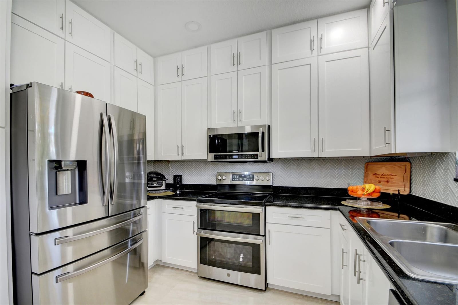 5407 Wellcraft Drive — photo 4