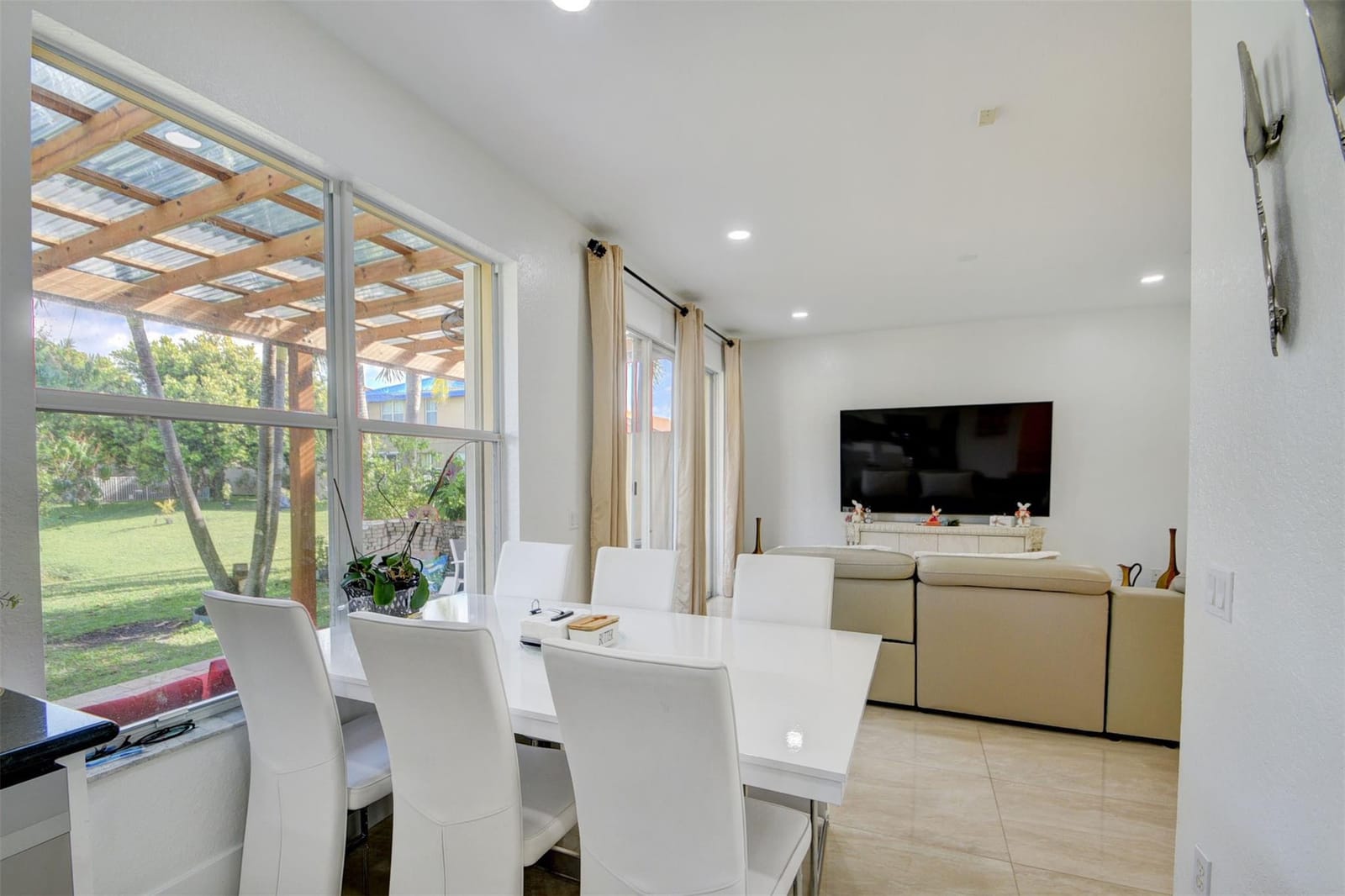 5407 Wellcraft Drive — photo 8