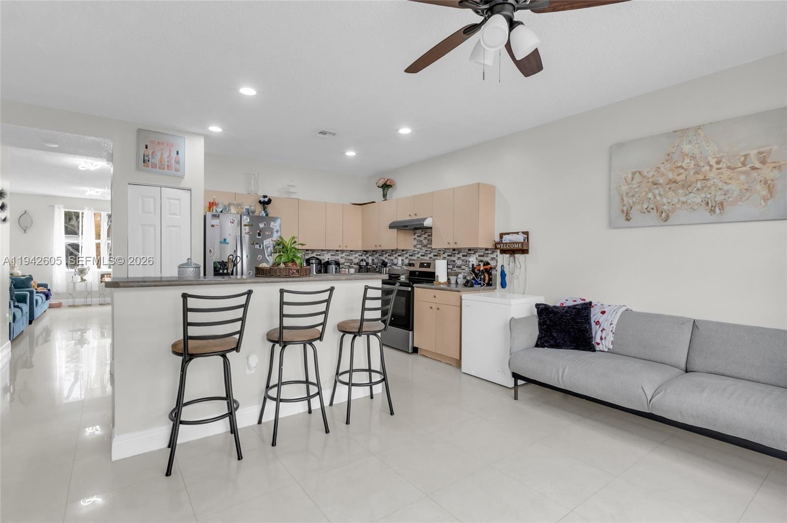 950 NE 42nd Place — photo 12