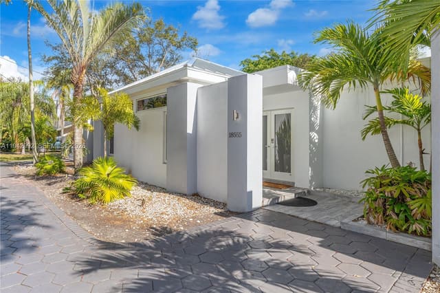 18555 SW 83rd Place, Omni Estates 2nd, Cutler Bay, FL
