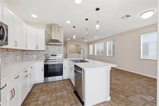 3059 Laurel Ridge Circle, Riviera Beach, FL 33404