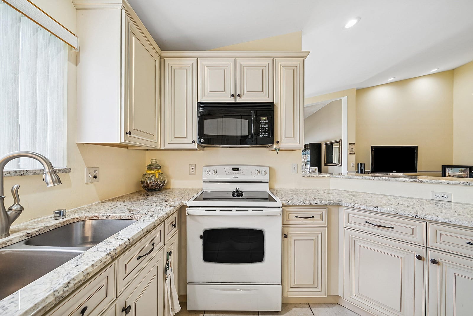 9238 Vineland Court A, Boca Raton, FL 33496 photo 14