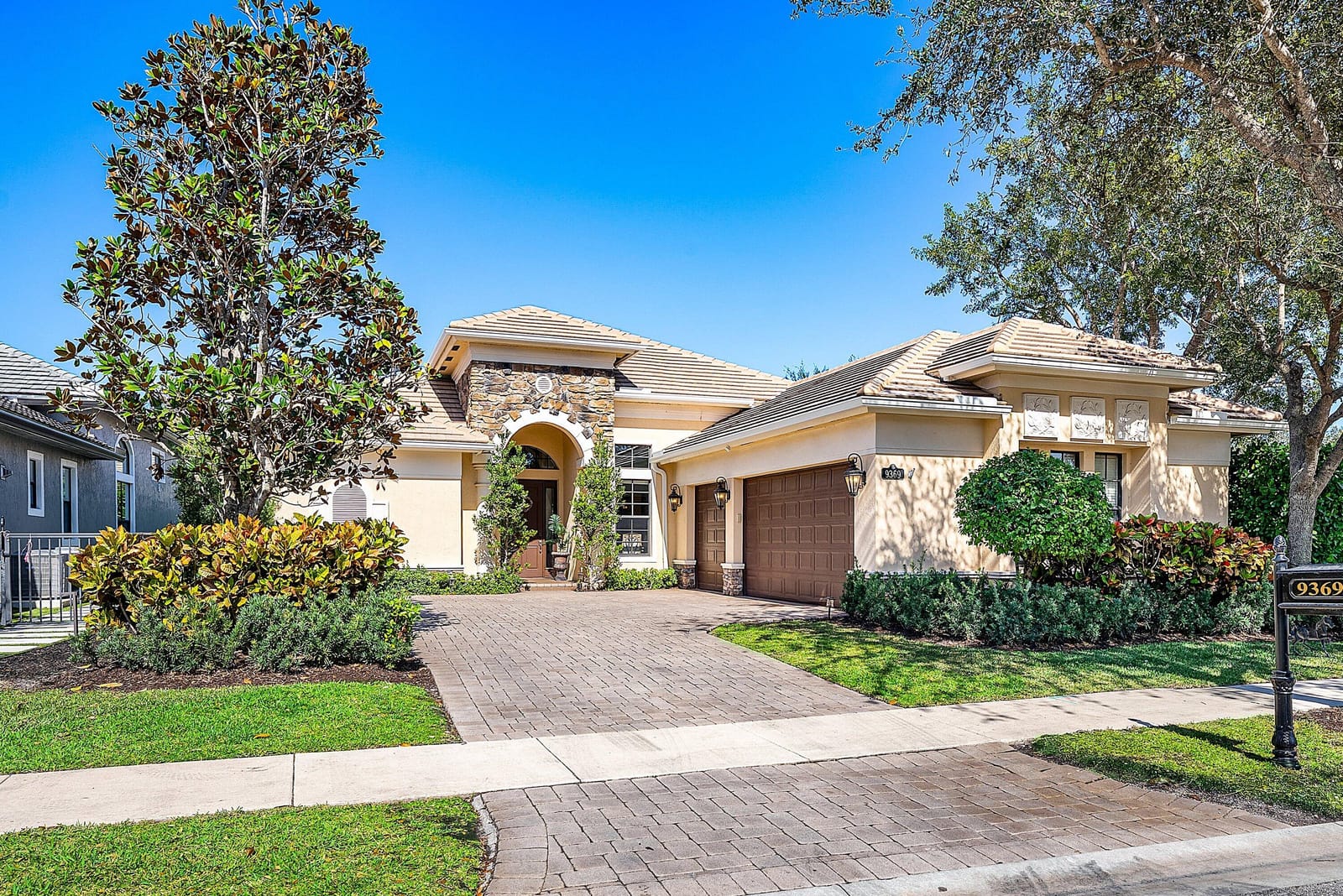 9369 Equus Circle — photo 5