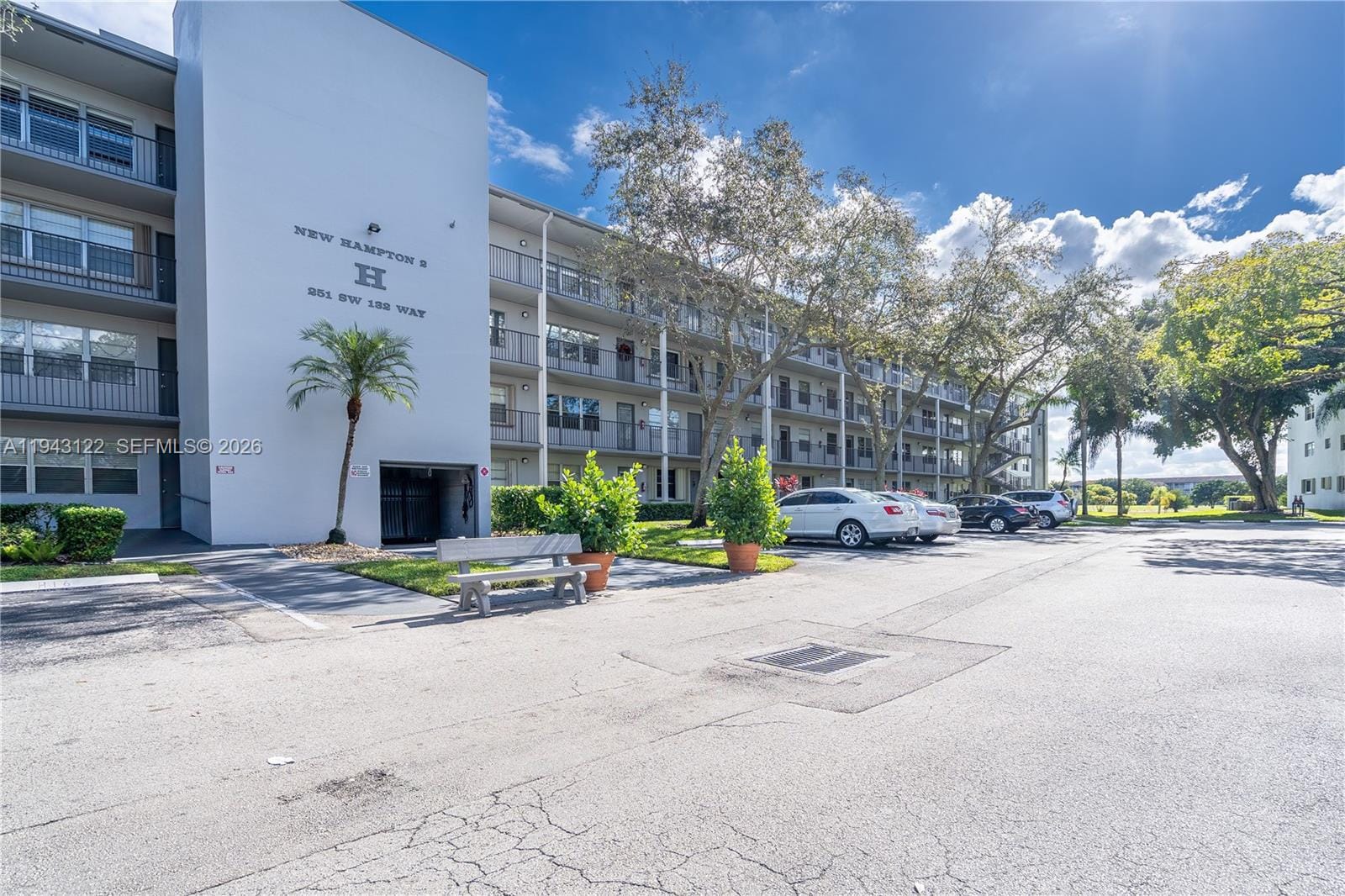 251 SW 132nd Way 117H, Pembroke Pines, FL 33027 photo 2