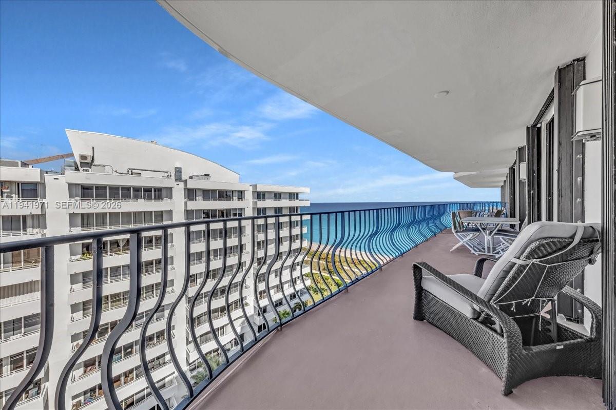 8877 Collins Avenue PH2, Surfside, FL 33154, Surfside