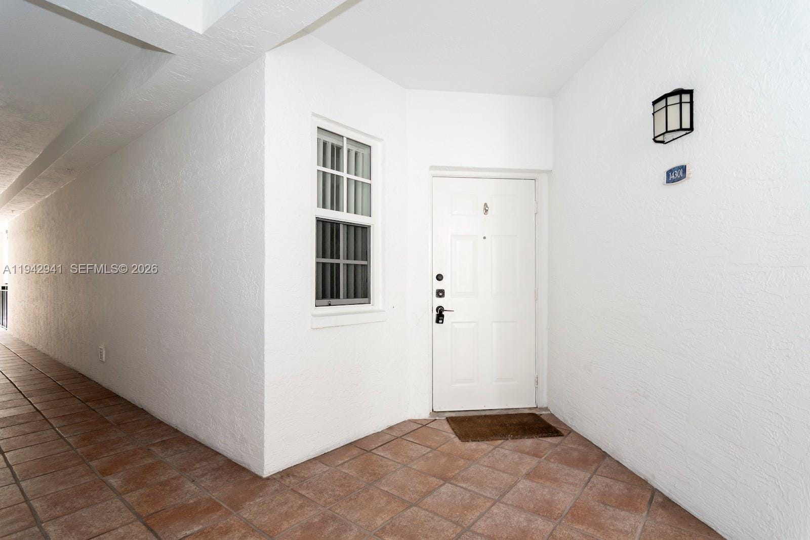 3215 NE 184th Street 14301 — photo 3