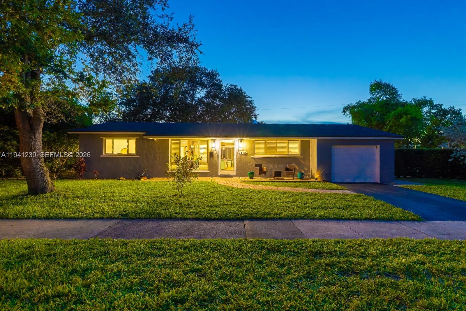 312 N Luna Court, Hollywood, FL 33021, Hollywood