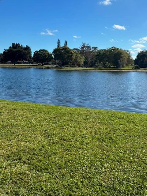 9592 Lago Drive, Boynton Beach, FL 33472 photo 12