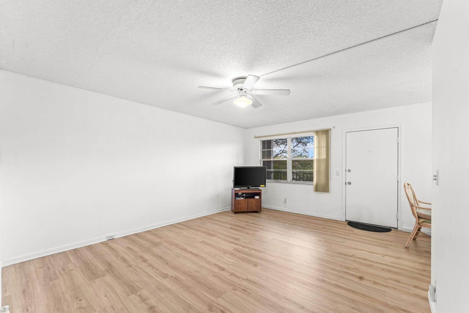 13250 SW 4th Court 306g — photo 9