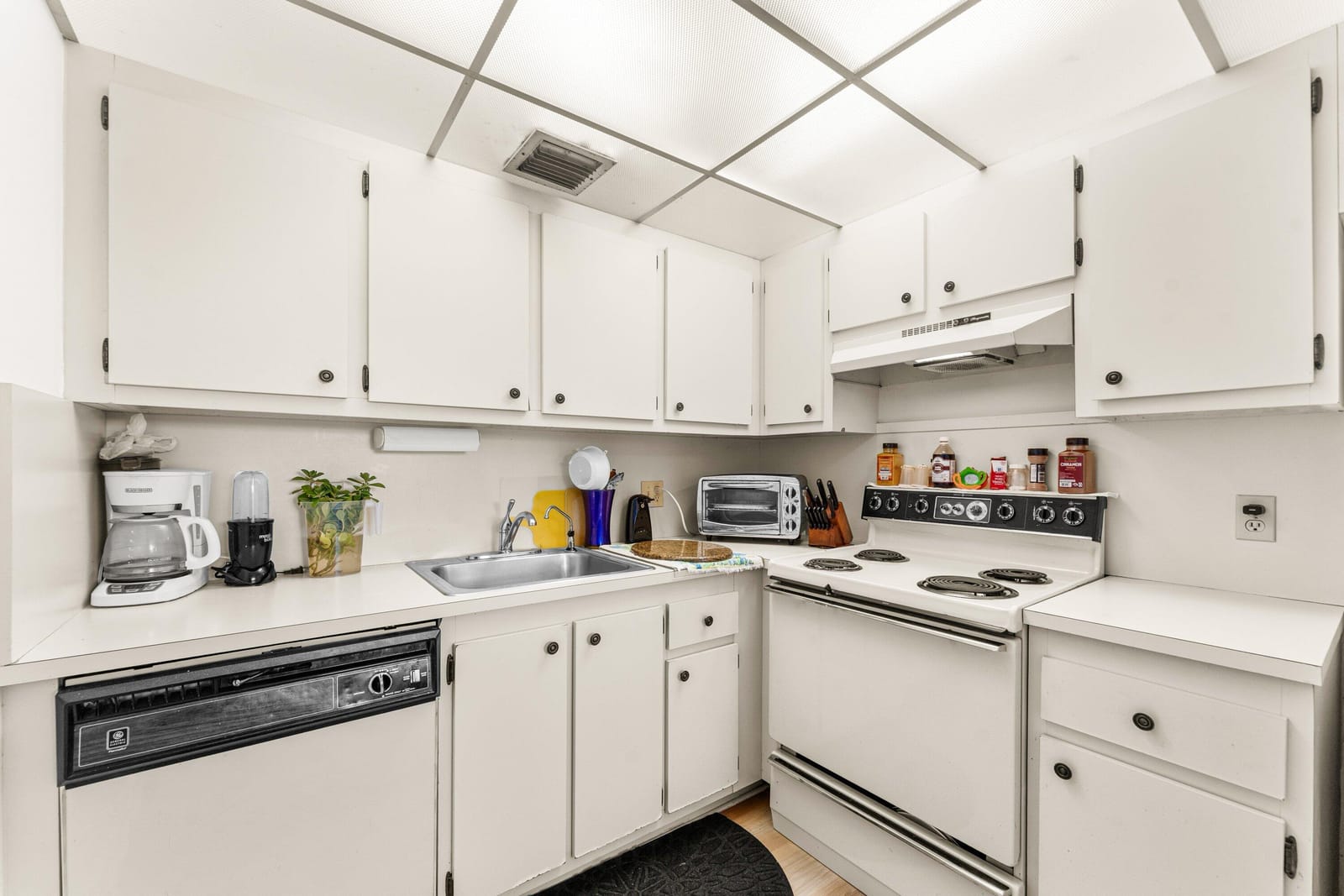 13250 SW 4th Court 306g — photo 10