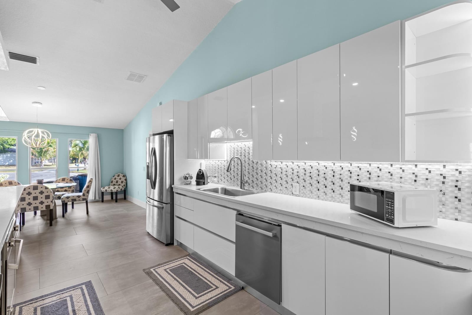4661 NW Bogi Court — photo 8