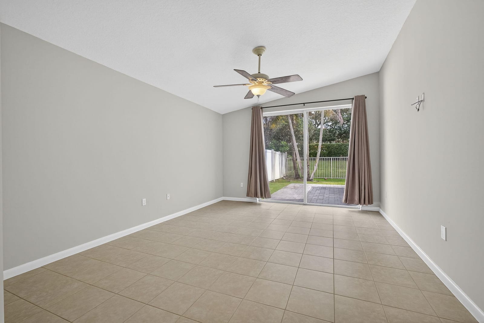 1475 Running Oak Lane, Royal Palm Beach, FL 33411 photo 17