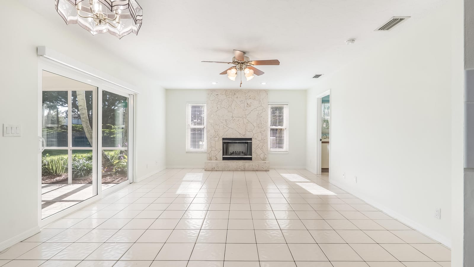 22072 Aqua Court — photo 4