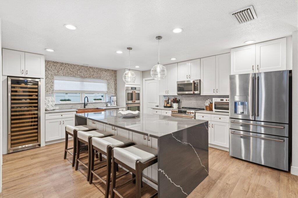 5867 NW Leah Drive — photo 3
