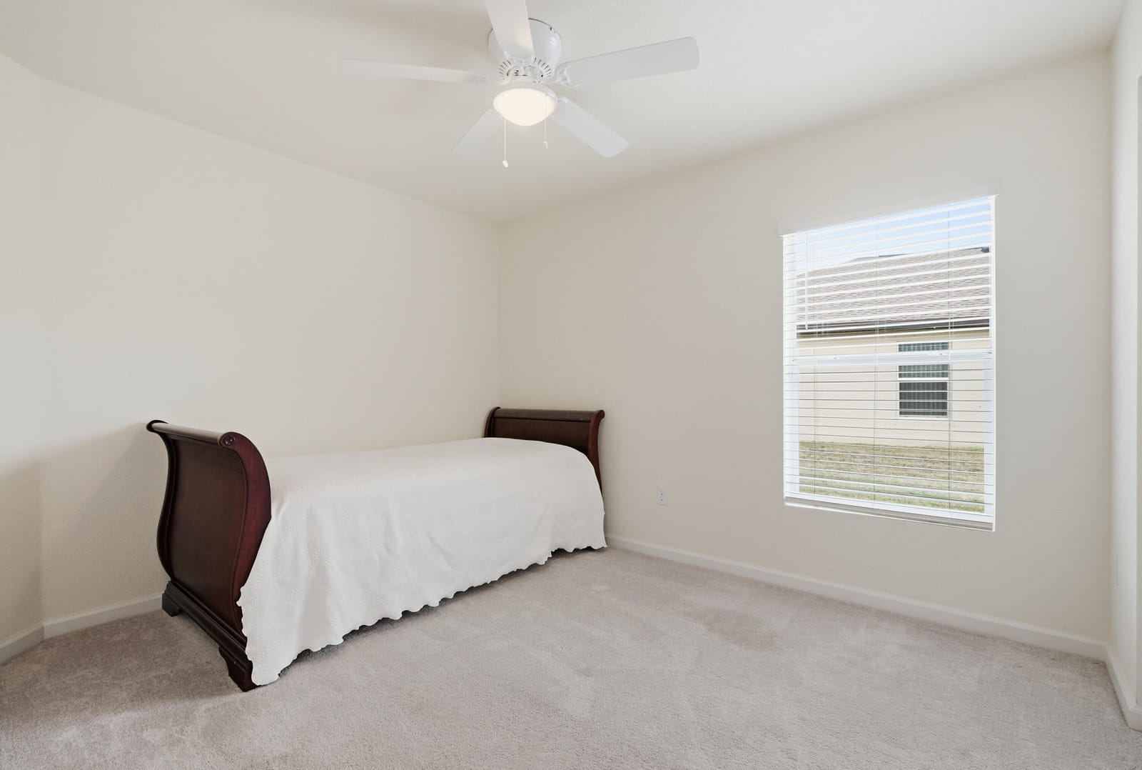 868 Bent Creek Drive, Fort Pierce, FL 34947 photo 13