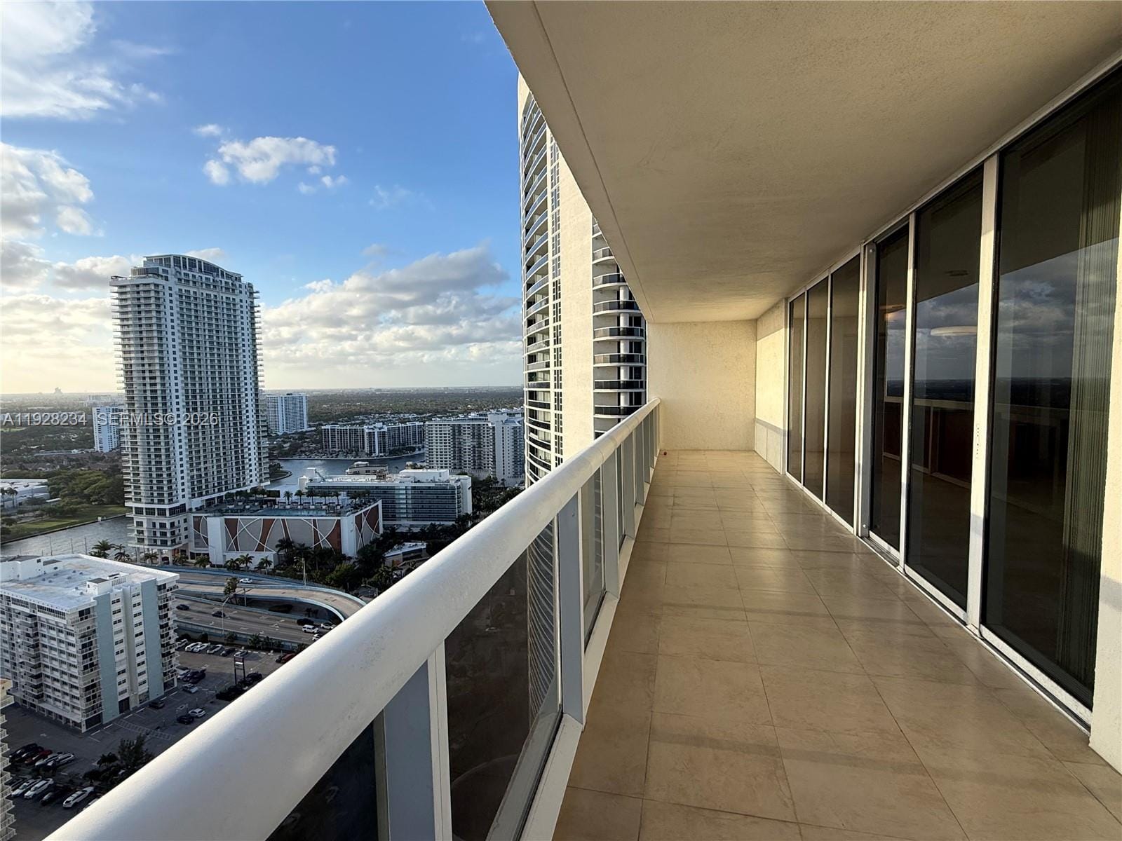 1830 S Ocean Drive 3006 — photo 4