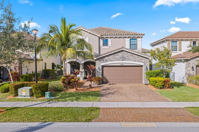 8819 Sea Chase Drive, Lake Worth, FL 33467