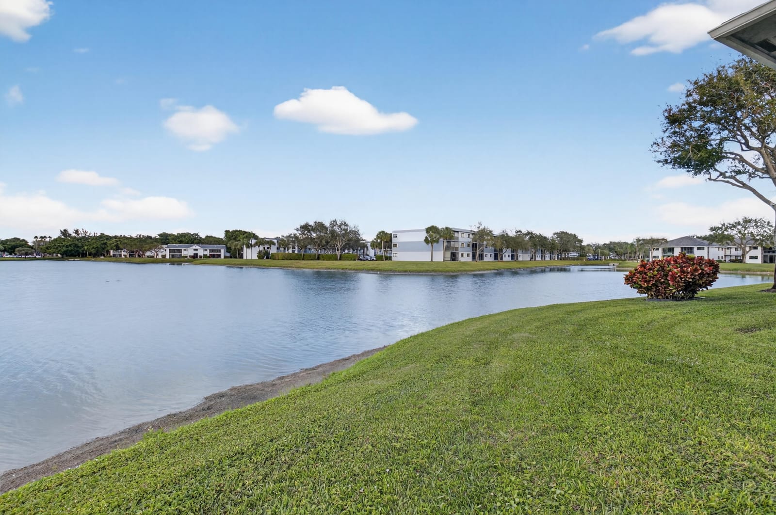 15235 Lakes Of Delray Boulevard 320, Delray Beach, FL 33484 photo 30