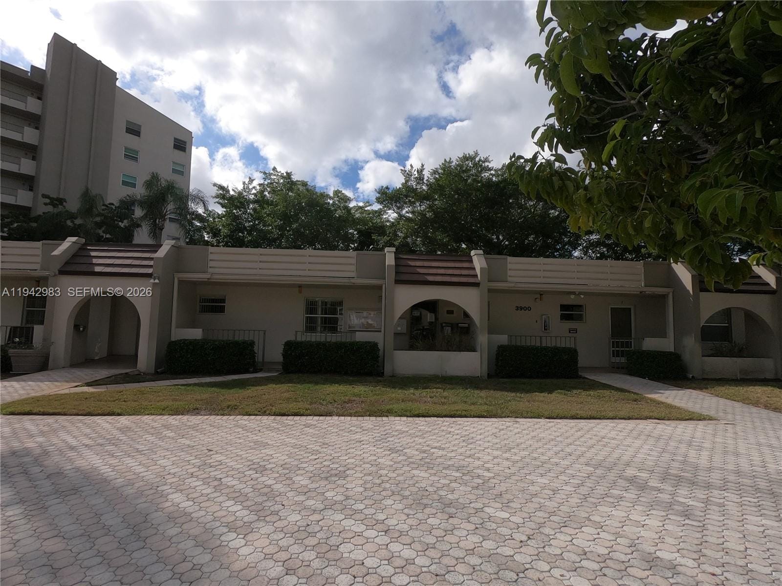 3930 Inverrary Boulevard 604D, Lauderhill, FL 33319 photo 30
