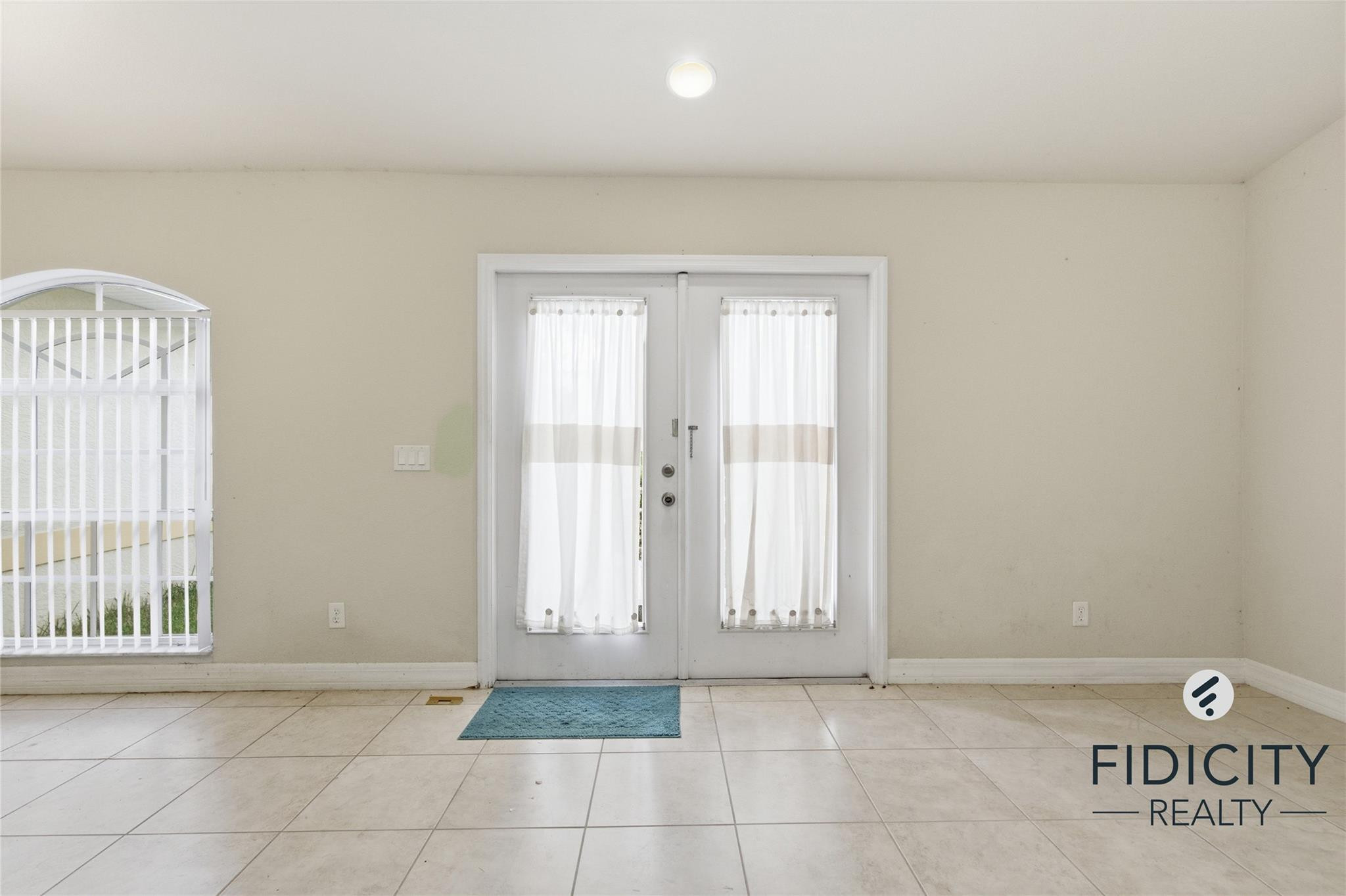1322 NE Van Loon Lane — photo 12