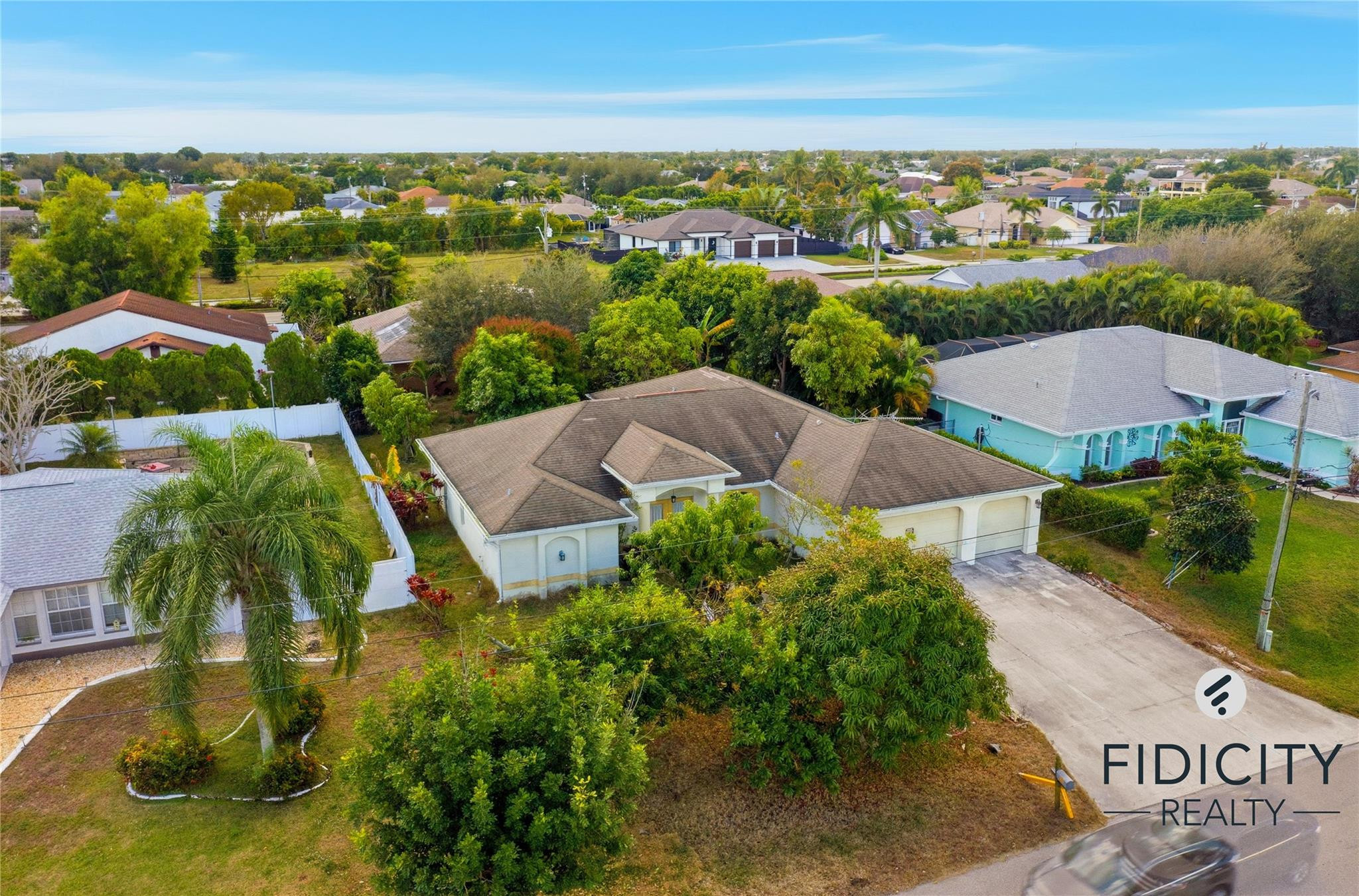 1322 NE Van Loon Lane