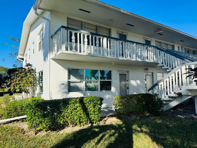 338 Windsor O, sold in Windsor Condos, West Palm Beach, FL