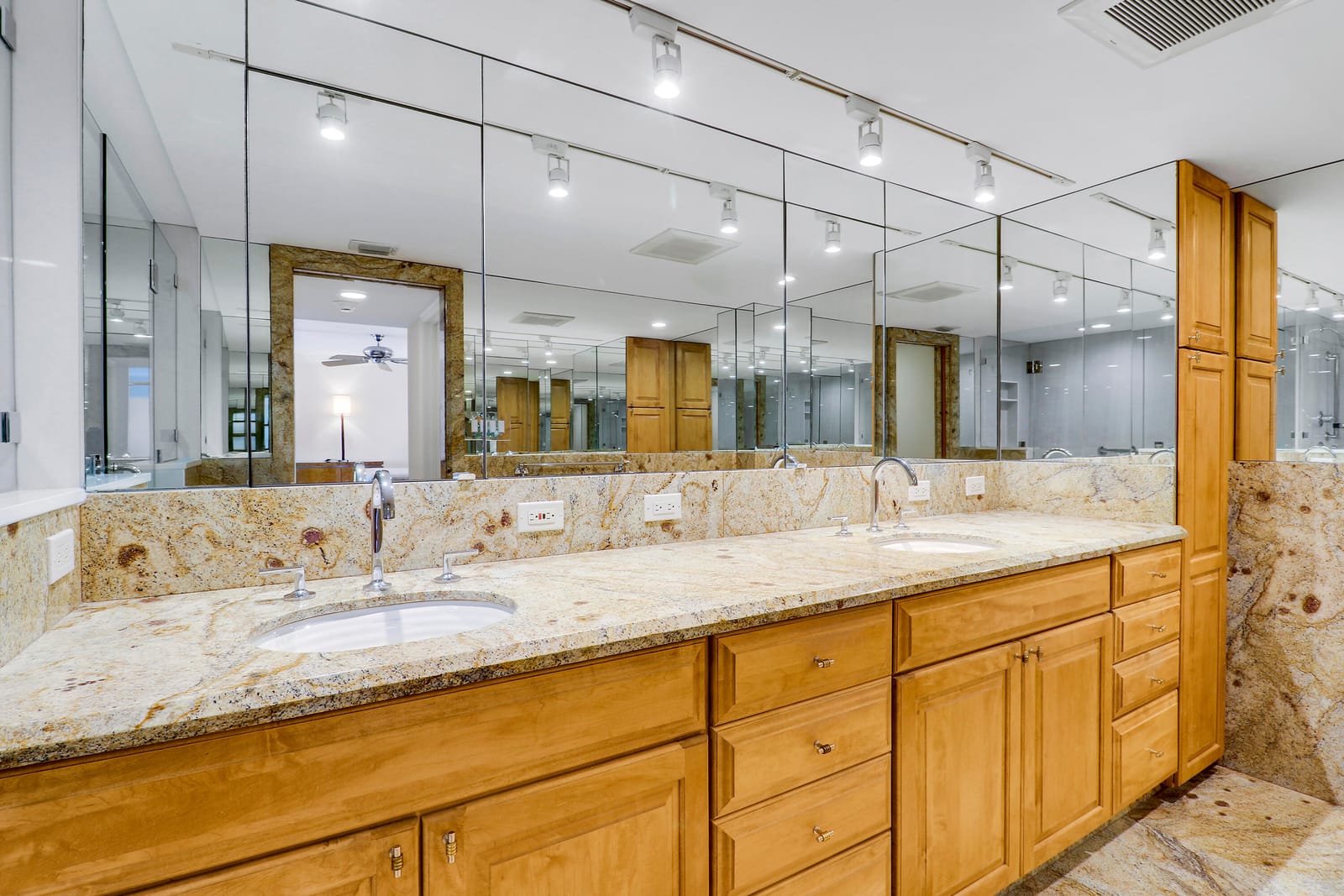 5380 N Ocean Drive 20b, Singer Island, FL 33404 photo 21