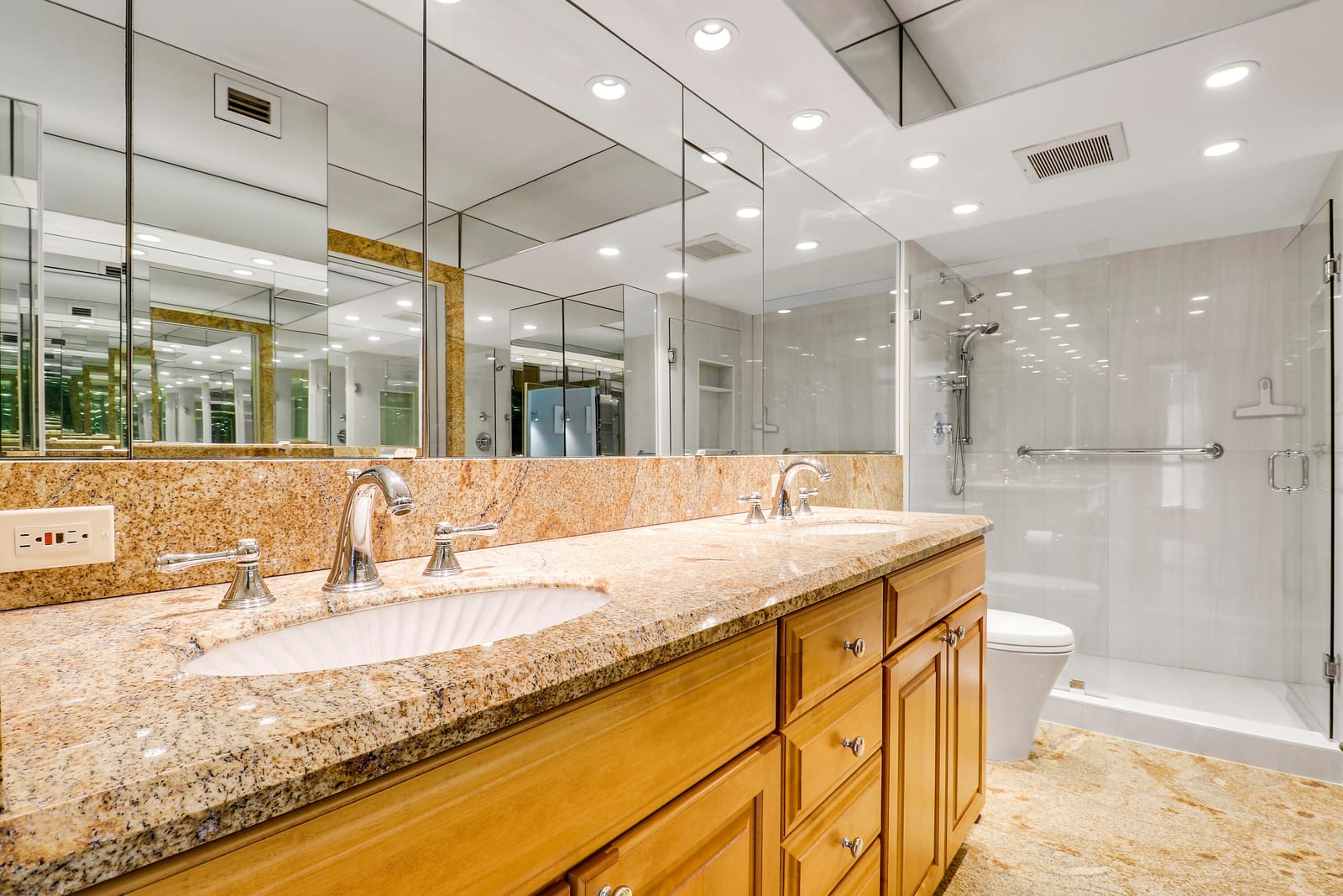 5380 N Ocean Drive 20b, Singer Island, FL 33404 photo 28