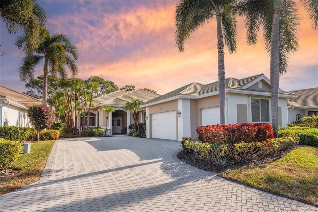 2379 SW Manor Hill Drive, Palm City, FL 34990 photo 2