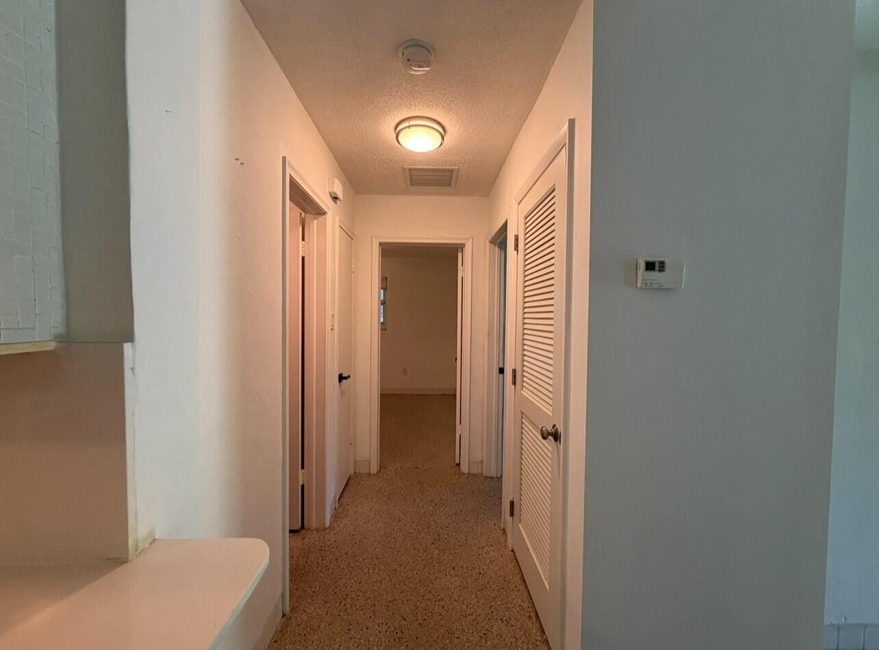 206 NE 5th Avenue — photo 5
