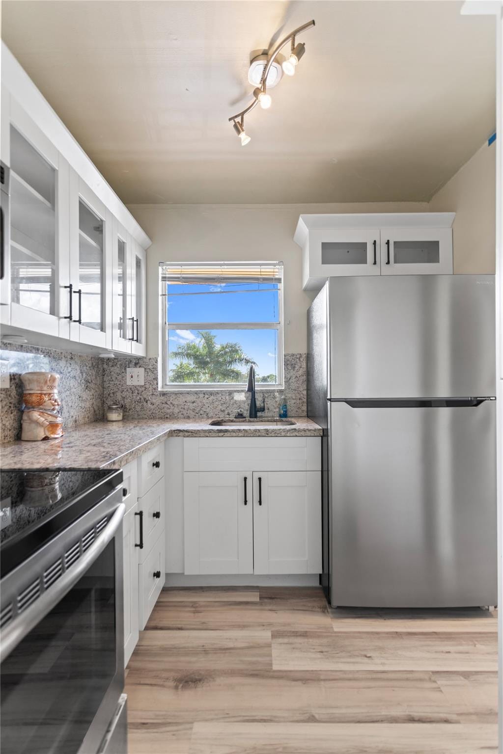 2720 N Pine Island Road 307 — photo 11