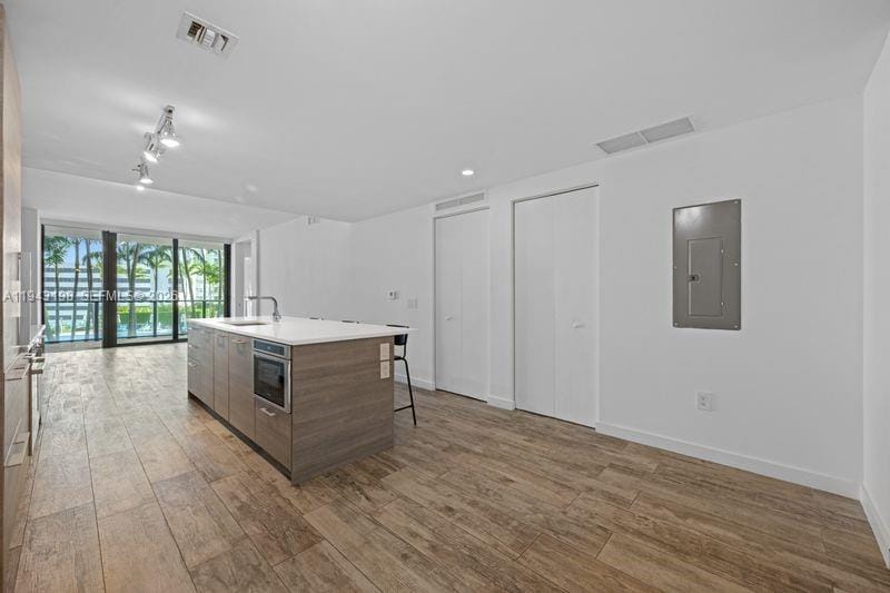 650 NE 32nd Street 602 — photo 12