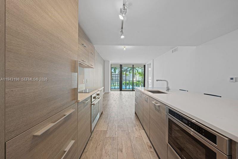650 NE 32nd Street 602 — photo 10